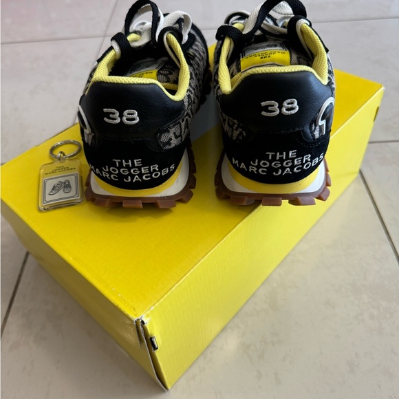 MARC JACOBS Black and Yellow Sneakers with White Laces 💛 - Picture 13 of 16